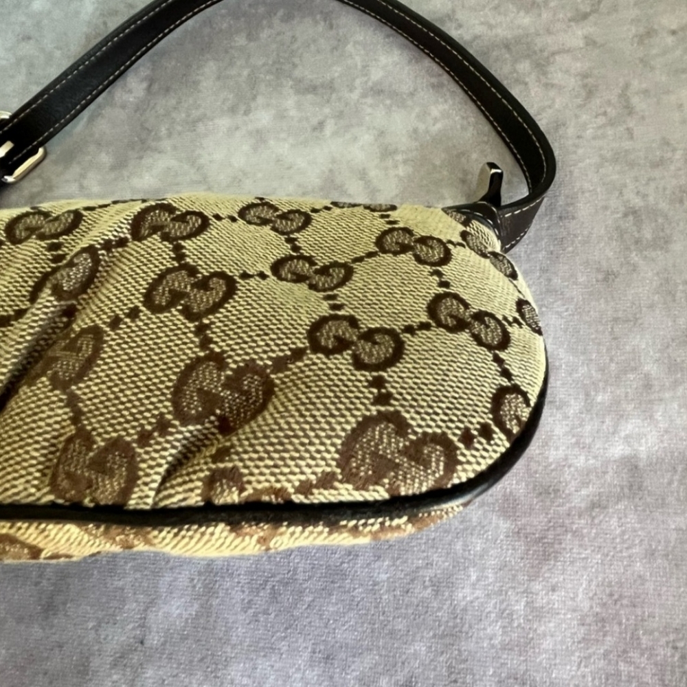 Gucci Monogram Interlocking Charm Pochette Handbag - image 7